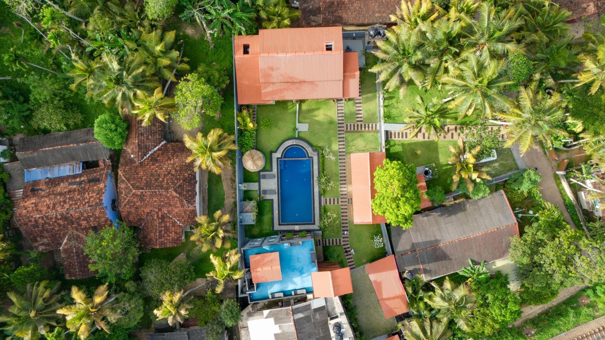 Hasthri Boutique Red Chalet In Ahangama With Pool Near Beach Exterior foto